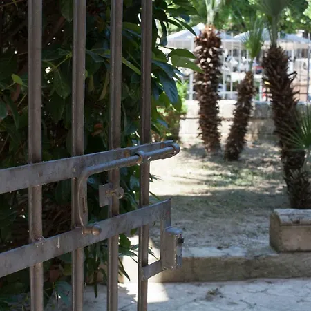 Piazza Libertini B&B